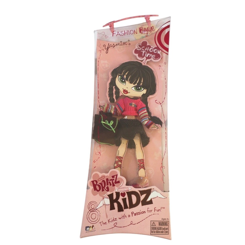 Vintage BRATZ KIDZ Yasmine Doll School Time Outfit Fashion Pack Set NEW